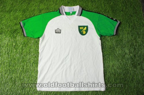 Norwich City Retro Replicas football shirt 1976 - 1981