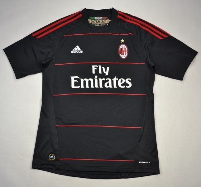 blusa manga longa listrada preto e branco