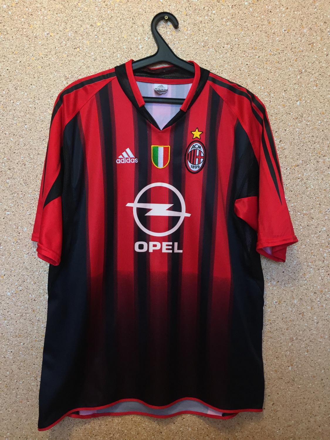 AC Milan Home football shirt 2004 - 2005. Sponsored by Opel