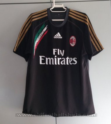 AC Milan Training/Leisure football shirt 2013 - 2014