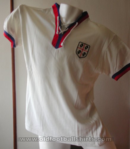 Cagliari Home football shirt 1969 - 1970
