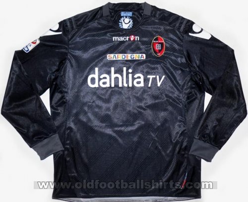 Cagliari Goalkeeper football shirt 2010 - 2011