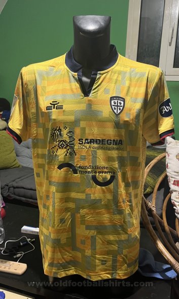 Cagliari Third football shirt 2022 - 2023