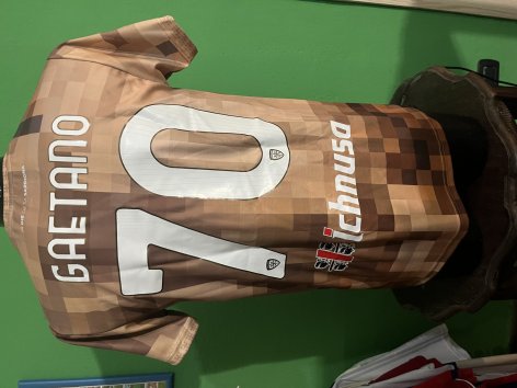 Cagliari Special football shirt 2023 - 2024