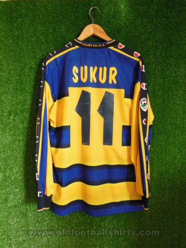 Parma Home Fußball-Trikots 2001 - 2002