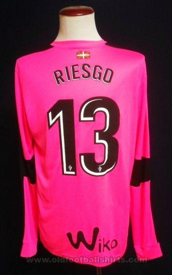 Eibar Goalkeeper football shirt 2017 - 2018