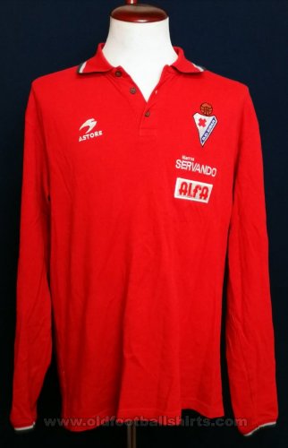 Eibar Training/Leisure football shirt (unknown year)