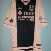 Home football shirt (unknown year)