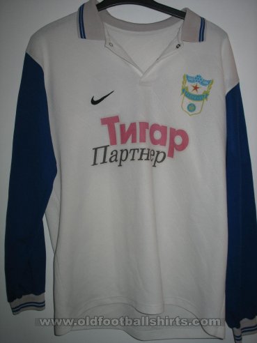 Radnicki Pirot Home football shirt (unknown year)