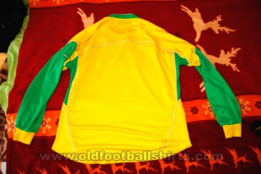 Neftochimic Burgas 1986 Third football shirt 2003 - 2004