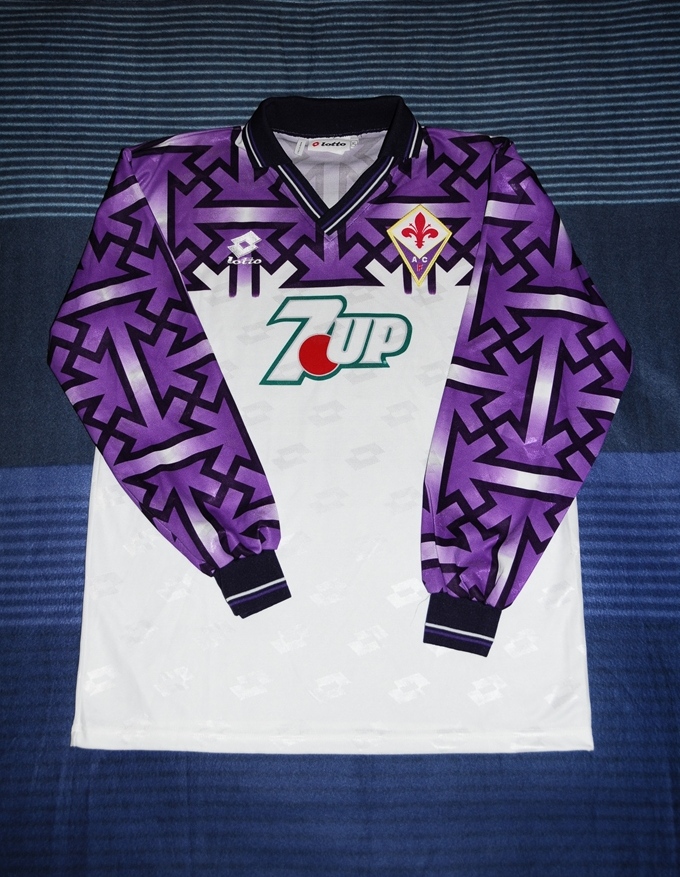 Fiorentina Away football shirt 1992 - 1993.