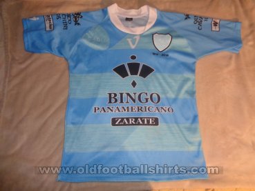 Defensores Unidos de Zárate Home football shirt 2014