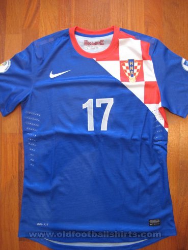 Croatia Away football shirt 2012 - 2014