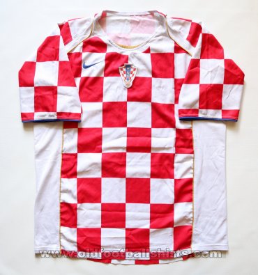 Croatia Home football shirt 2004 - 2006