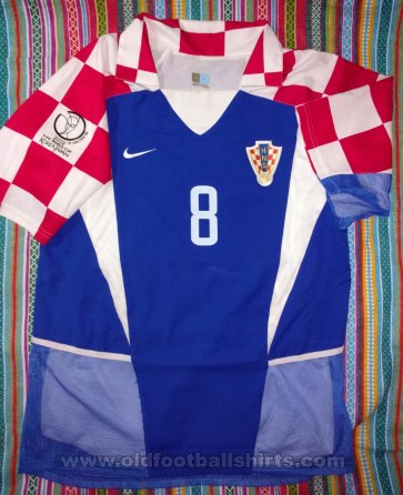 Croatia Away football shirt 2002 - 2004