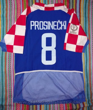 Croatia Away football shirt 2002 - 2004