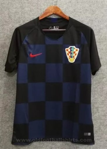 Croatia Away football shirt 2018 - 2020