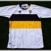 Away football shirt 2011 - 2012