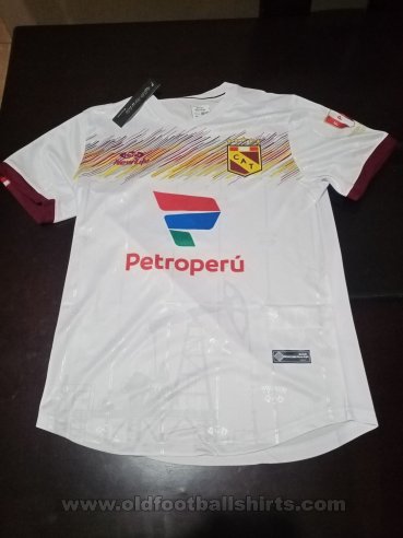 Club Atlético Torino Away football shirt 2022