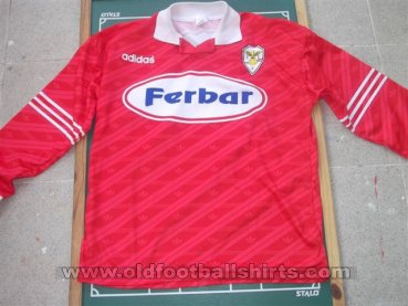 S.C. Salgueiros Home football shirt 1988 - 1995
