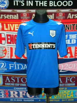 Preston North End Training/Leisure football shirt 2010 - 2011