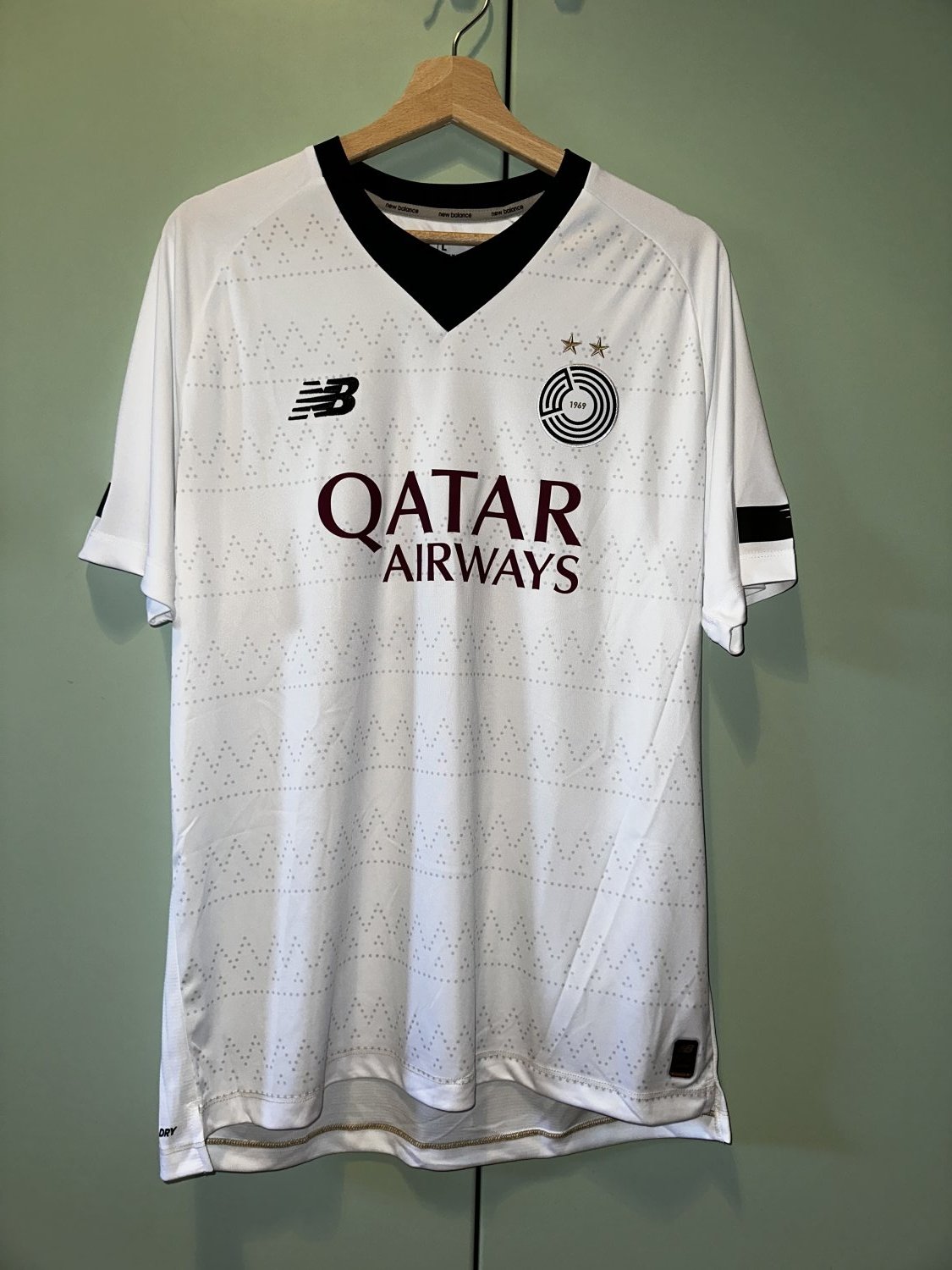 Campionato Nuovo AlSadd Sports Club Home maglia di calcio 2022 2023