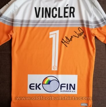 FC Tatran Presov Goalkeeper football shirt 2019 - 2020