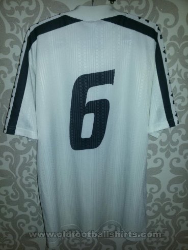 Saturn Moscow Oblast Away football shirt 1998