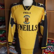 Home football shirt (unknown year)