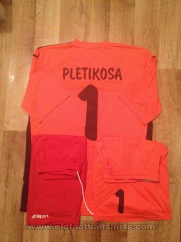 FC Rostov Goalkeeper football shirt 2014 - 2015