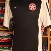 Away football shirt (unknown year)