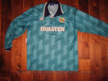 Torpedo Moscow Away football shirt 1996