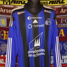 Florø SK Home football shirt 2015 - 2016 sponsored by Sparebanken