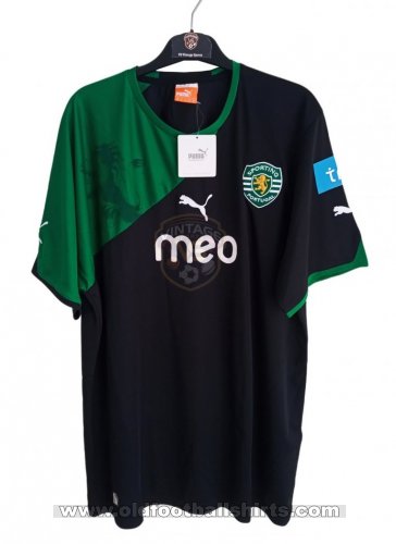 Sporting Club Away football shirt 2010 - 2011