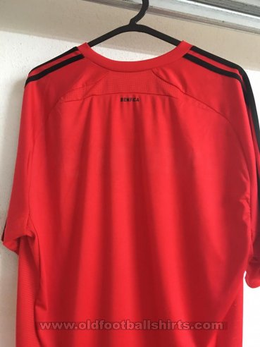 Benfica Training/Leisure football shirt 2008 - 2009