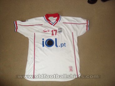 Leiria Home football shirt 2000 - 2001