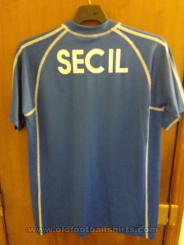 Leiria Away football shirt 2001 - 2002