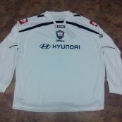 Away football shirt 2010 - 2011