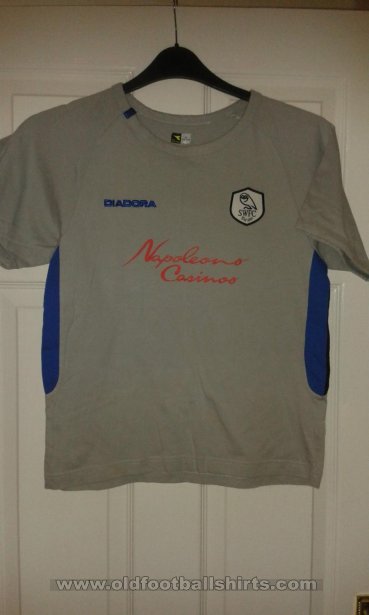 Sheffield Wednesday Training/Leisure football shirt 1993 - 2017