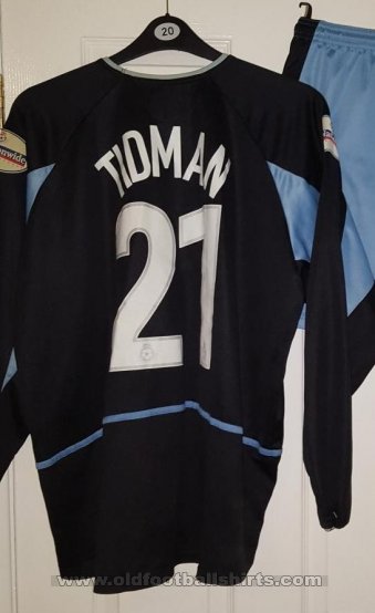Sheffield Wednesday Goalkeeper football shirt 2003 - 2005