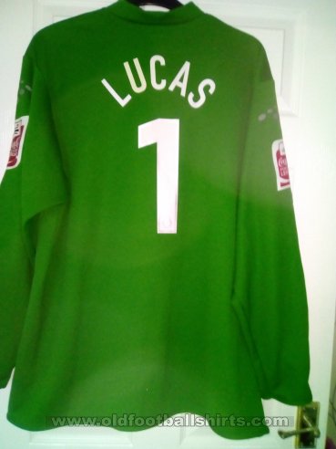 Sheffield Wednesday Goalkeeper football shirt 2003 - 2005