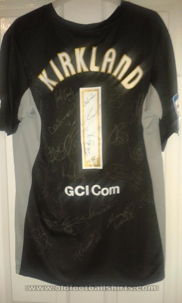 Sheffield Wednesday Goalkeeper football shirt 2011 - 2012