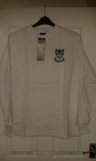Sheffield Wednesday Retro Replicas football shirt 1966