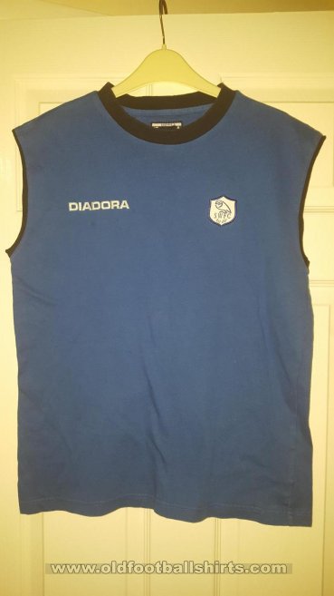 Sheffield Wednesday Training/Leisure football shirt 2001 - 2003