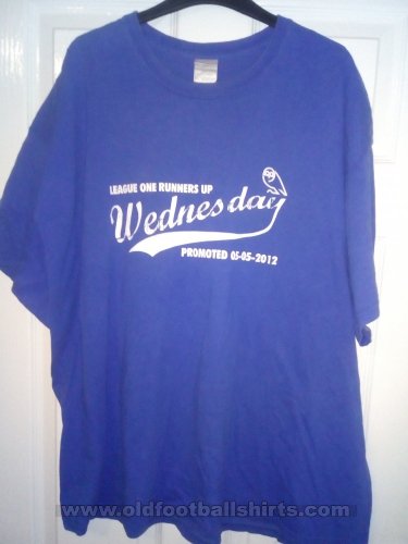 Sheffield Wednesday Training/Leisure football shirt 2011 - 2012