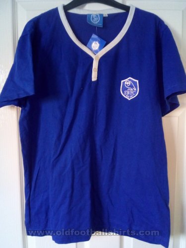 Sheffield Wednesday Training/Leisure football shirt (unknown year)
