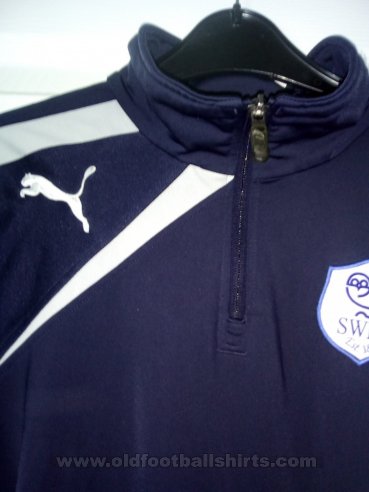 Sheffield Wednesday Training/Leisure football shirt 2013 - 2014