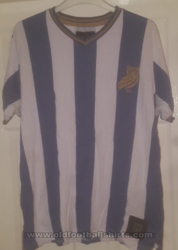Sheffield Wednesday Training/Leisure football shirt (unknown year)