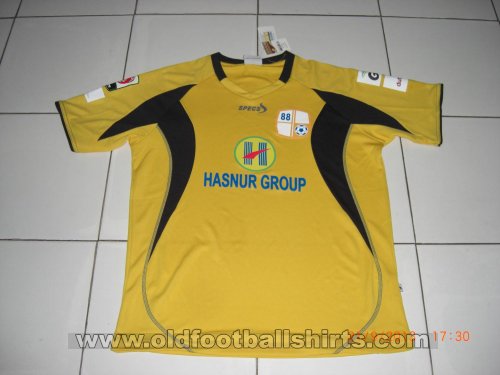 Barito Putera Home football shirt 2013