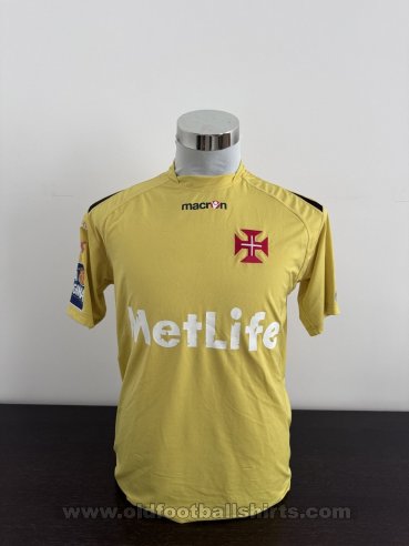 Belenenses Goalkeeper football shirt 2010 - 2011